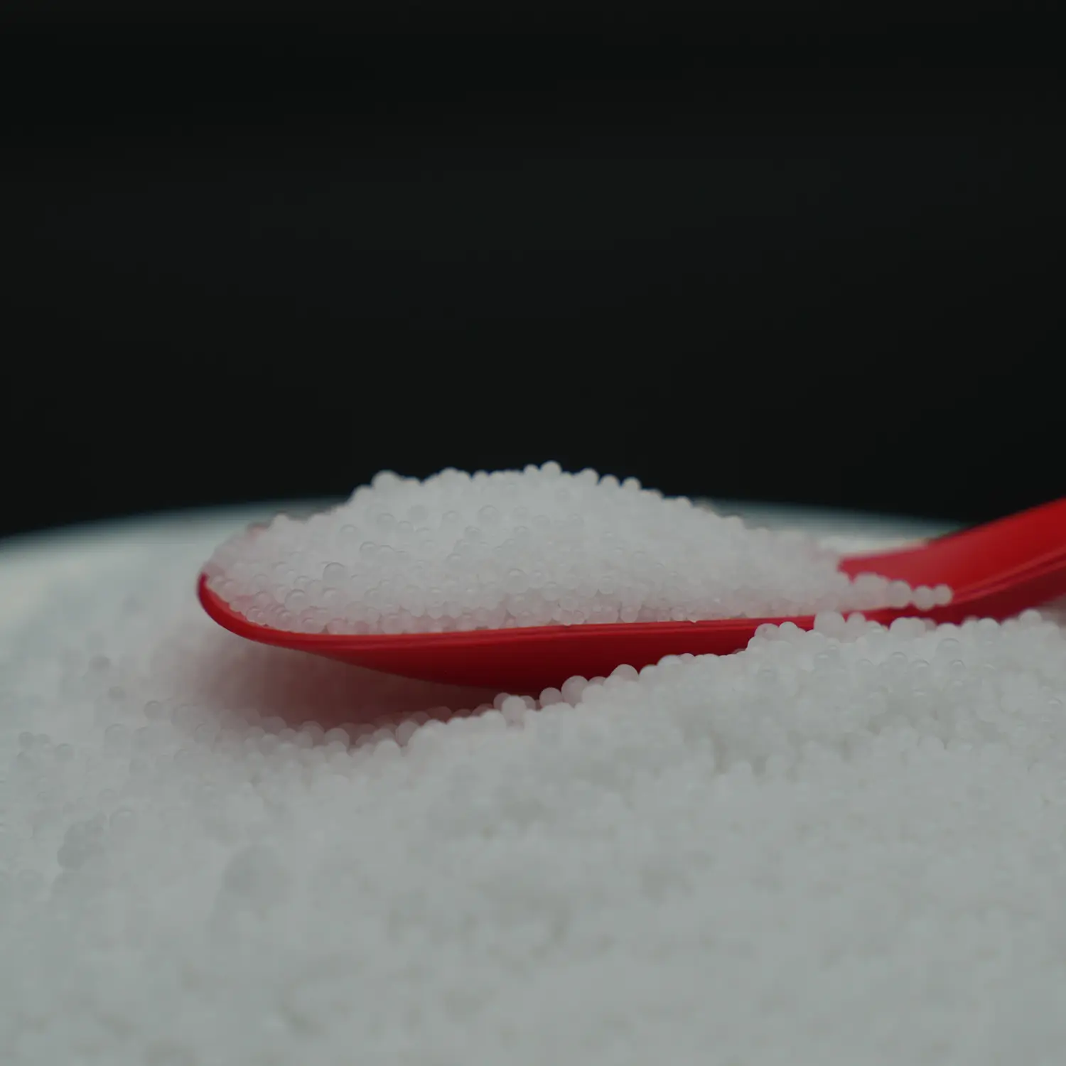 Caustic Soda Pearls 99% NaOH - uniform spherical beads for automated dosing systems, Shandong Guowei Chemical China